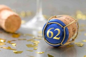 Tappo bottiglia con numero 62