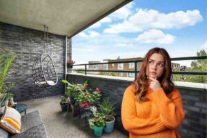 una terrazza e una persona dubbiosa