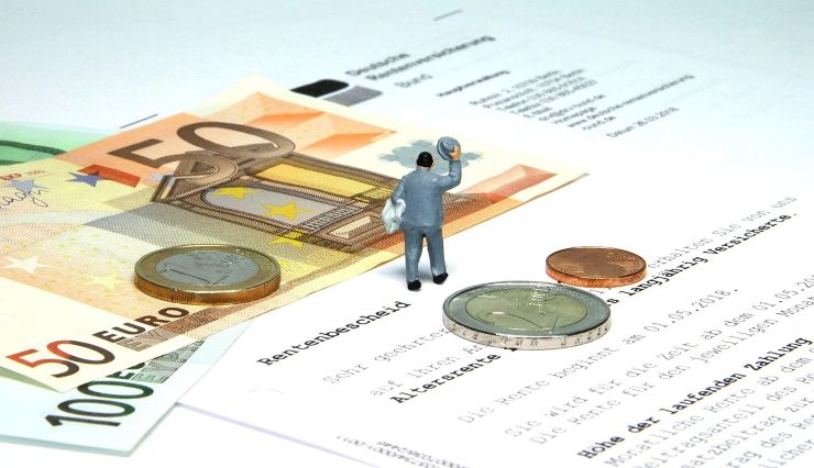 fogli monete banconote euro figure